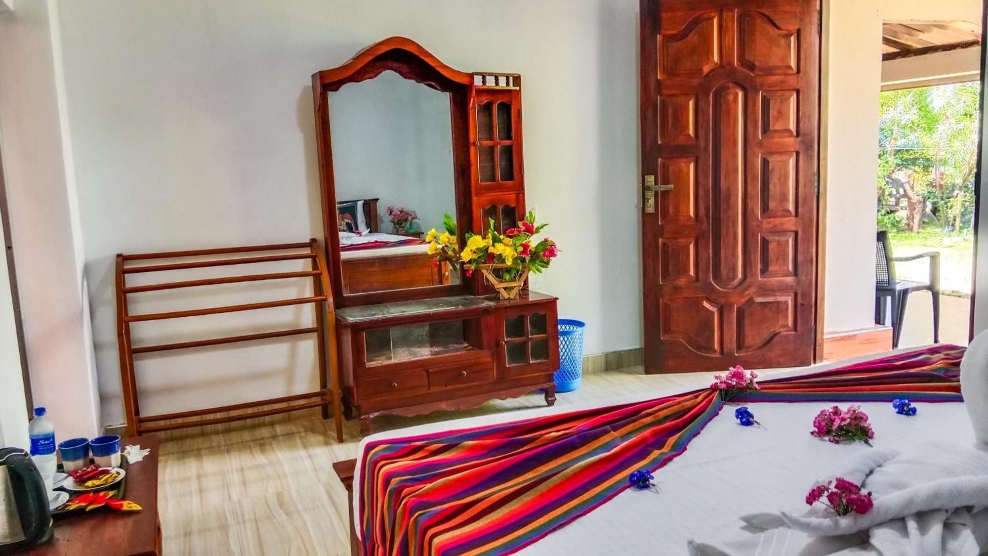 Gimhana Homestay Сігірія Екстер'єр фото