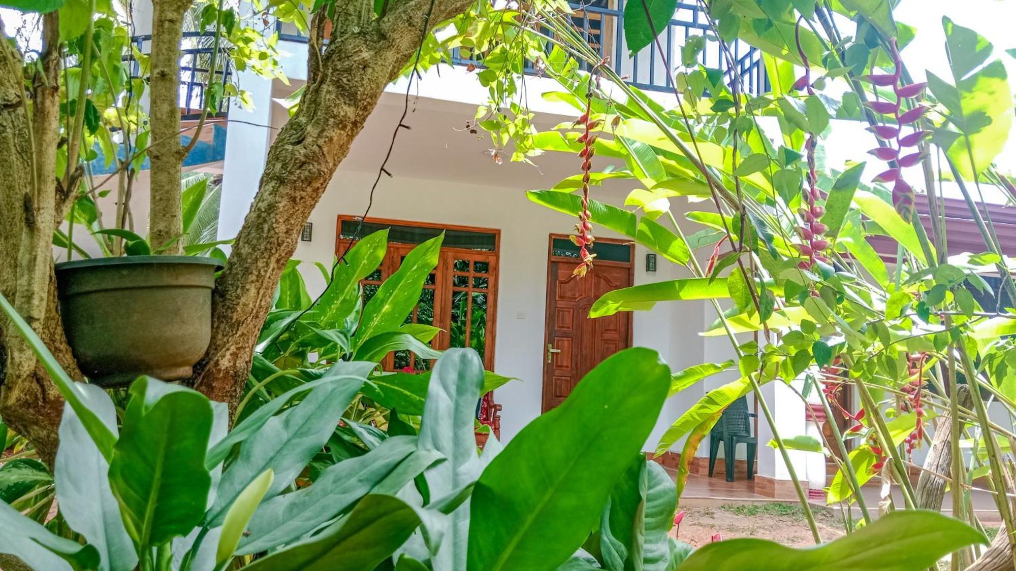 Gimhana Homestay Сігірія Екстер'єр фото