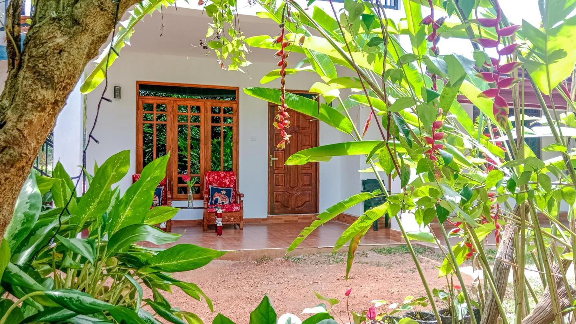 Gimhana Homestay Сігірія Екстер'єр фото