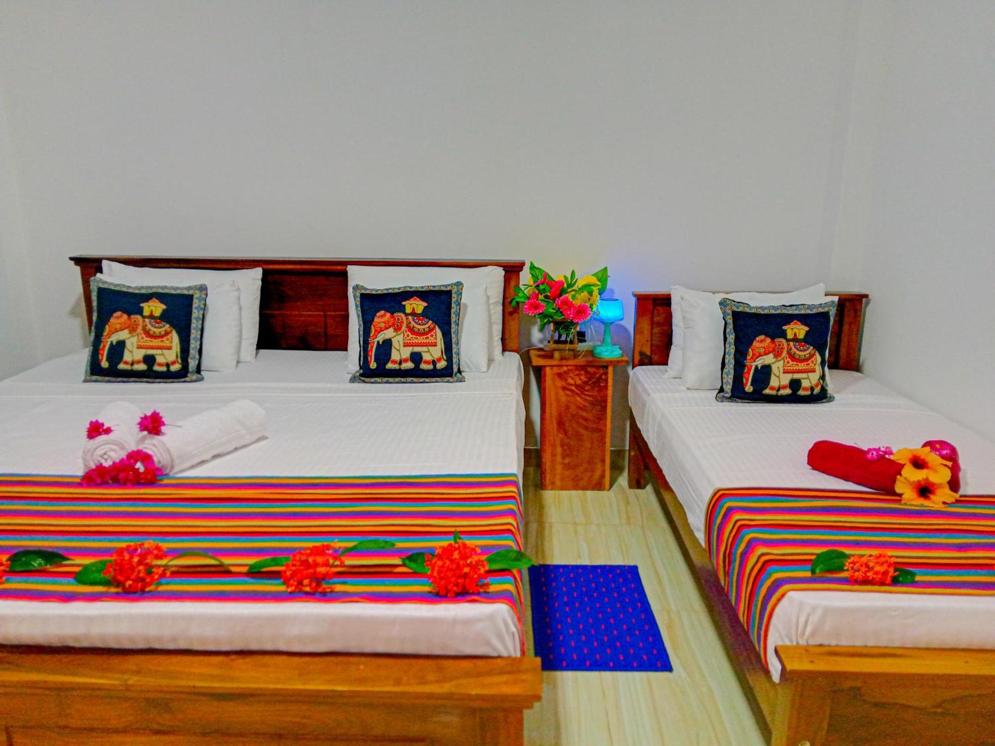 Gimhana Homestay Сігірія Екстер'єр фото