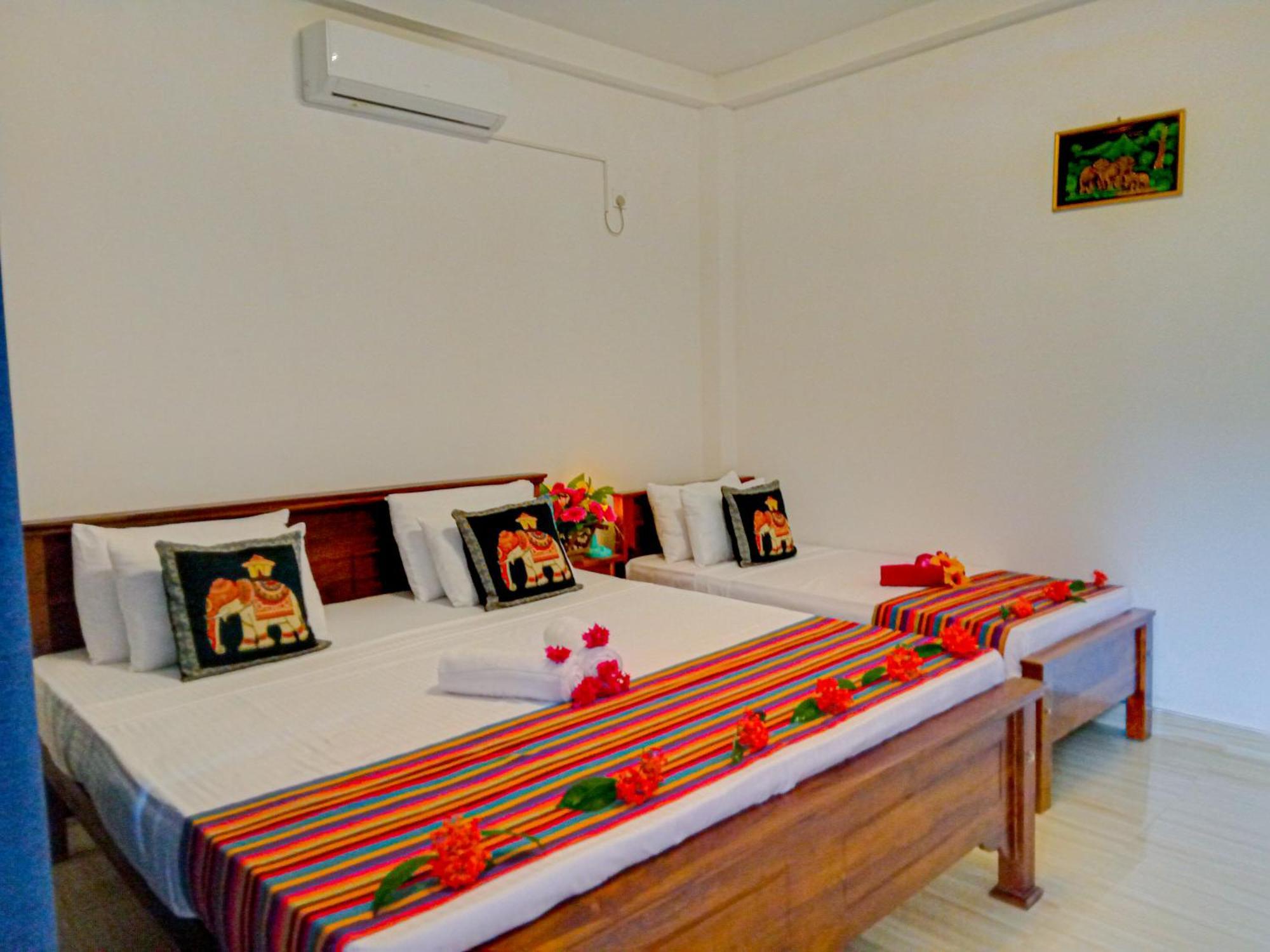 Gimhana Homestay Сігірія Екстер'єр фото